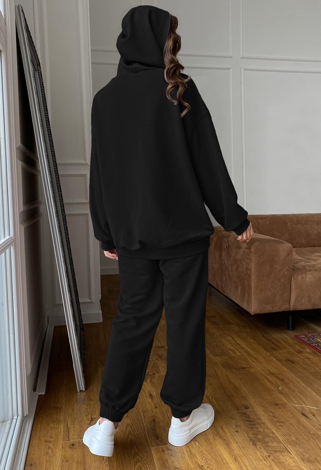 Customized Womens Sweat Suits Plain Blank Hoodie and Sweatpants Set for Autumn Season