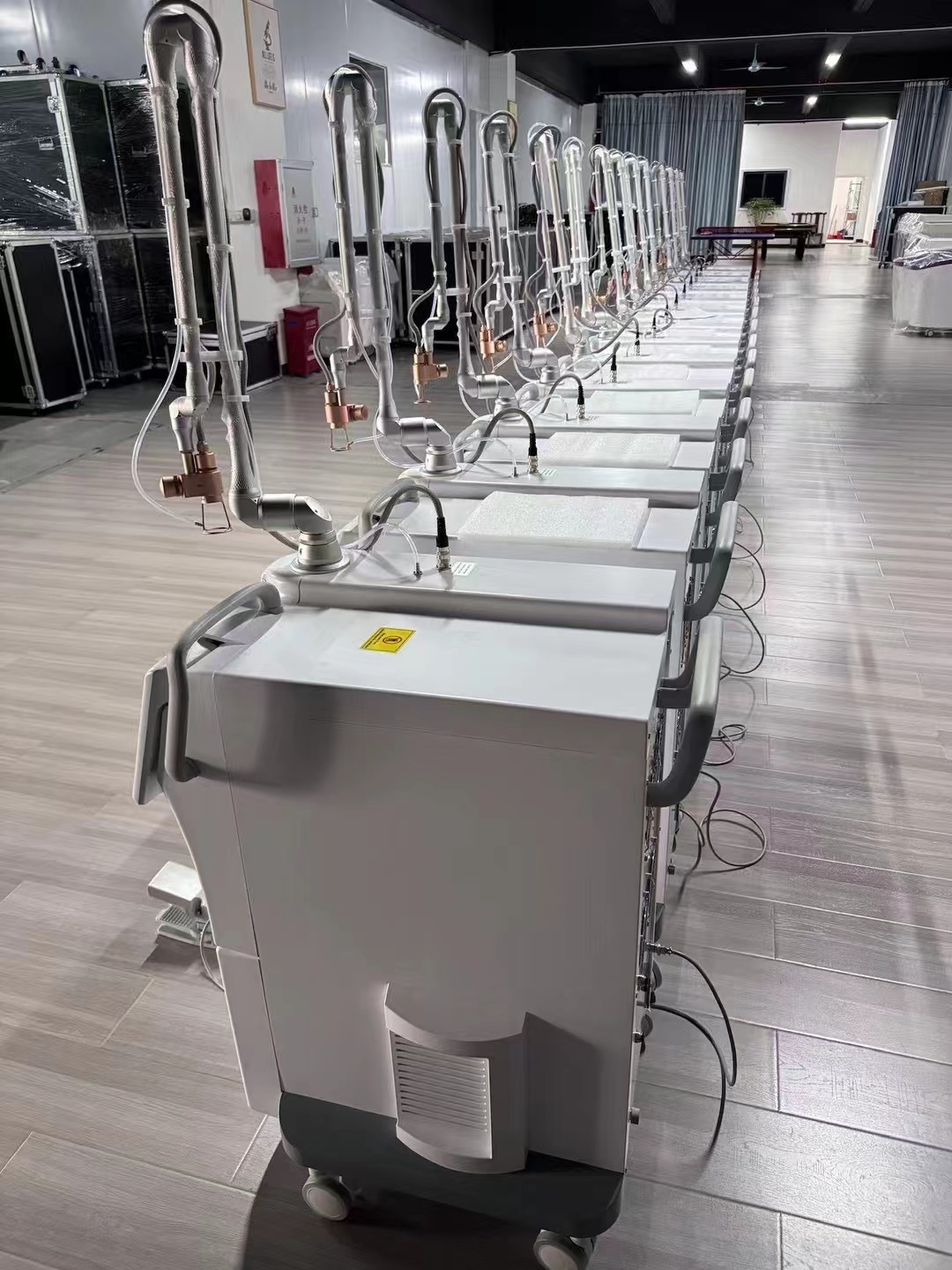 Frequency 1-6Hz Diode Laser Beauty Machine 40W For Salons / Spa