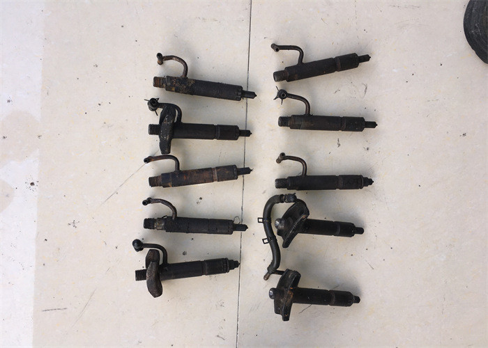 2nd Hand Yanmar Fuel Injector 729503-53100 Steel Material For Excavator 3TNE84 4TNE84