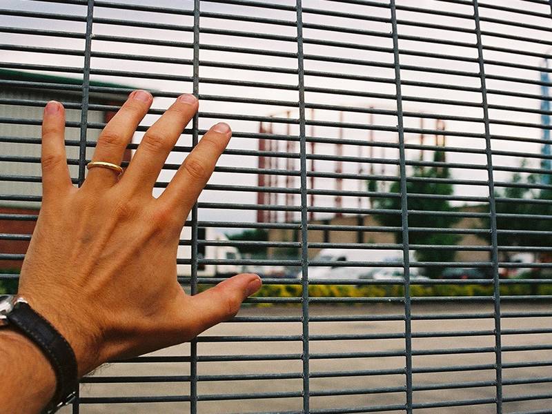 Welded Wire Mesh Anti Climb 358 High Security Fence For Prison