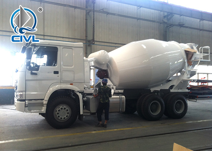 EUROII Sinotruk HOWO Mobile Concrete Mixer Truck with 10CBM tanker RHD 10 Wheels 336HP Engine