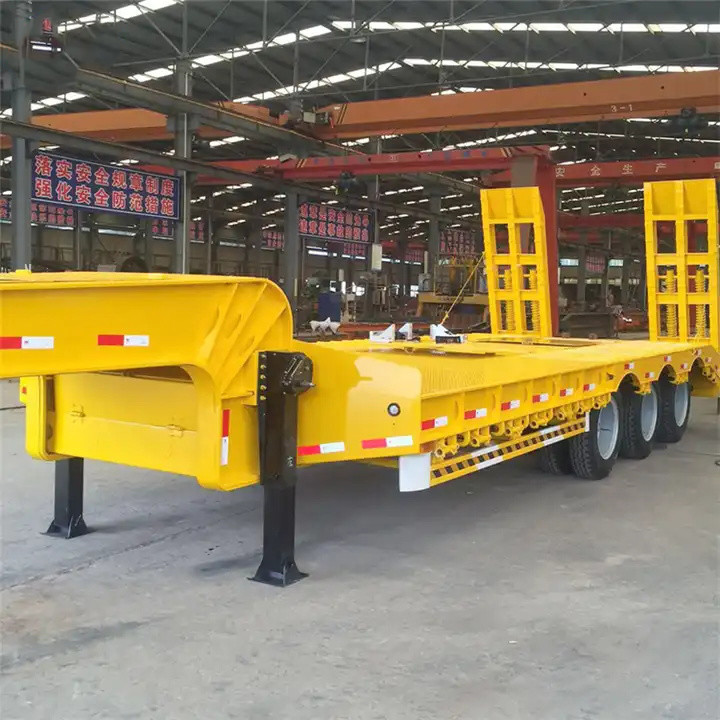 High Quality Lowbed Trailer Transport Heavy Machine Low Bed Truck Semi Trailer With Mechanical Ladder