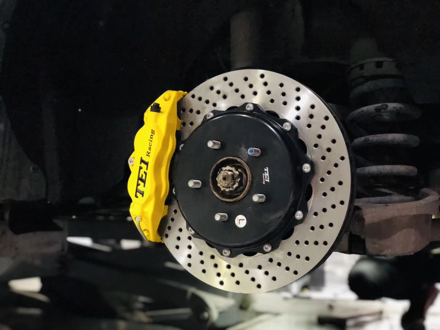 Big Brake Kit P60S 6pistonWith 355*32mm Rotor For Infiniti F35 Front P40S-R With 345*28mm Rotor For Rear