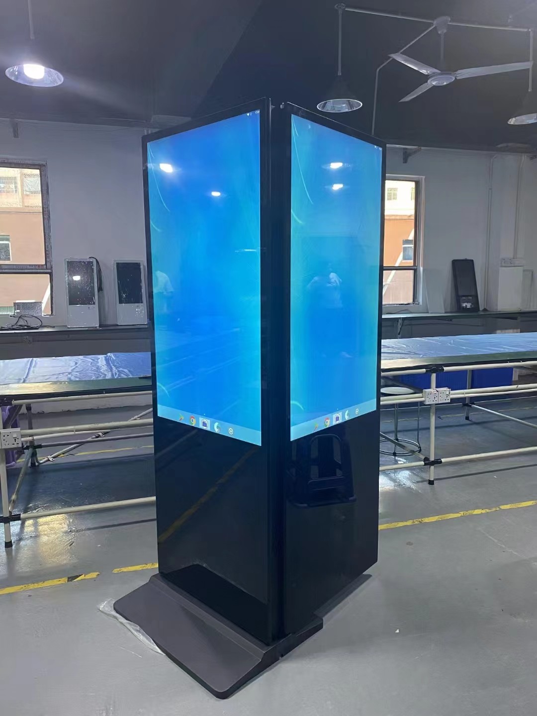 Customized Indoor Double-Sided Led Display Screen Led Advertising Billboard Digital Signage