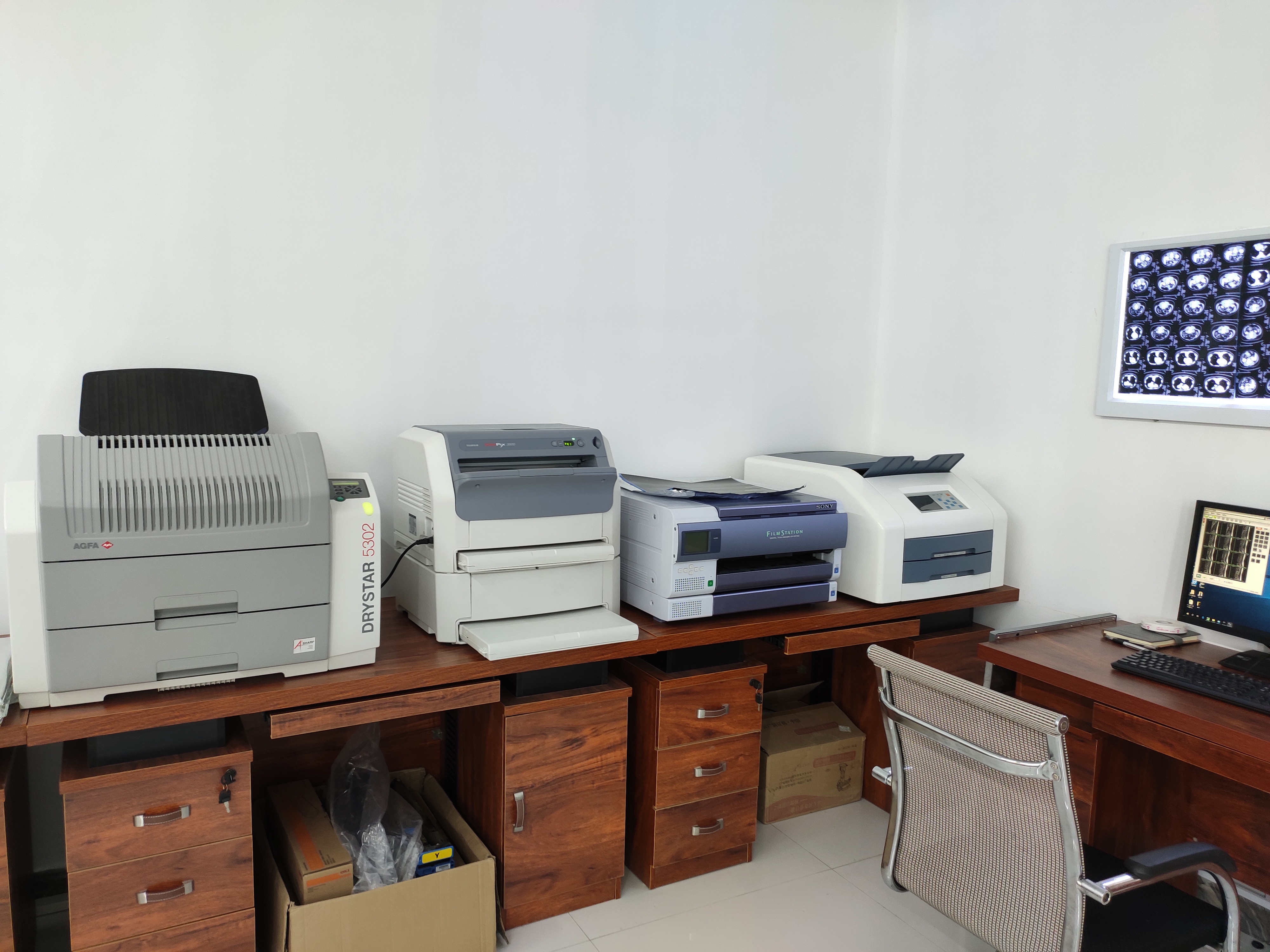 Thermal Print Process Medical Dry Film with Smooth Surface and and High-Printability