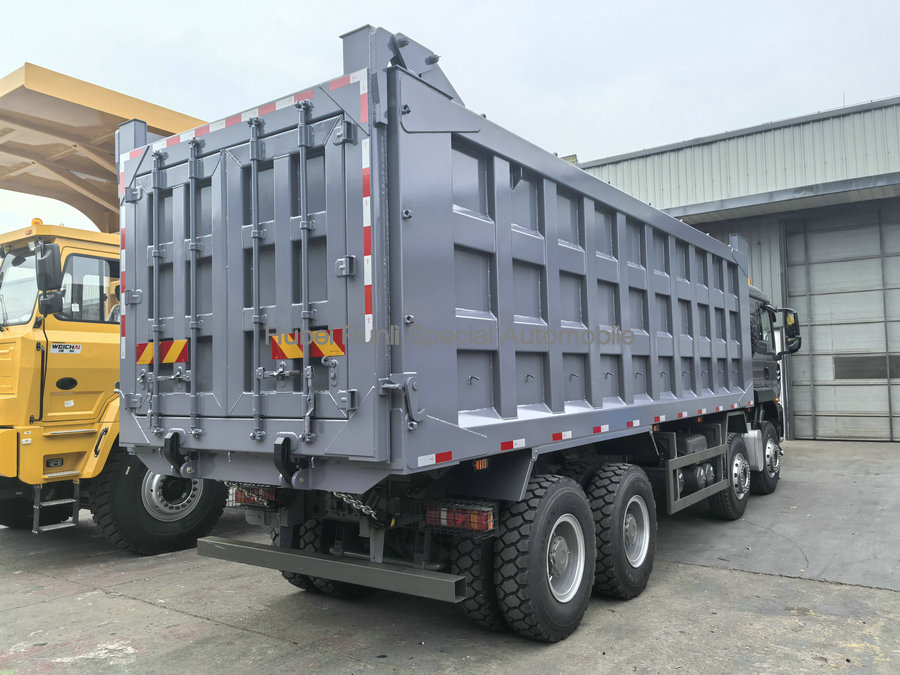 12Wheels Sinotruk HOWO 8x4 400HP Dump Truck 30 Cubic Meter 60 Tons Tipper Vehicle For Mining Sand Coal Stone Transport