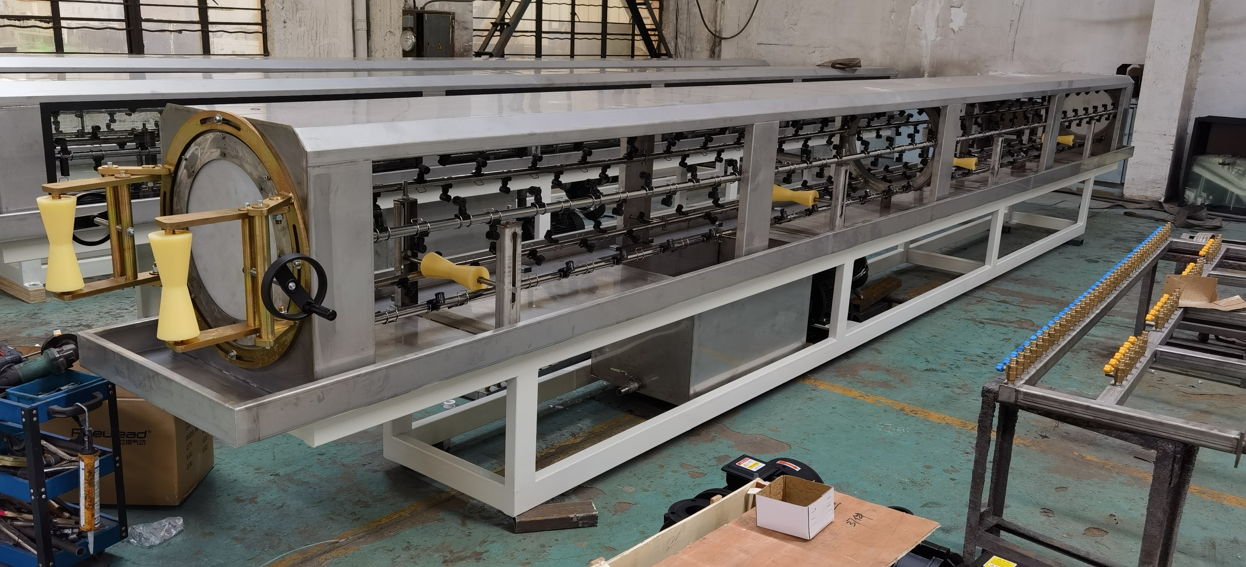 Plastic PPR HDPE PP PE PVC Pipe Extruder Making Extrusion Machine Production Line
