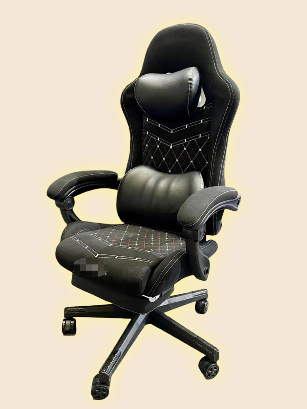 High End Gaming Chair With Ergonomic Adjustable Parts Comfortable Materials For Top-tier Gaming Experiences