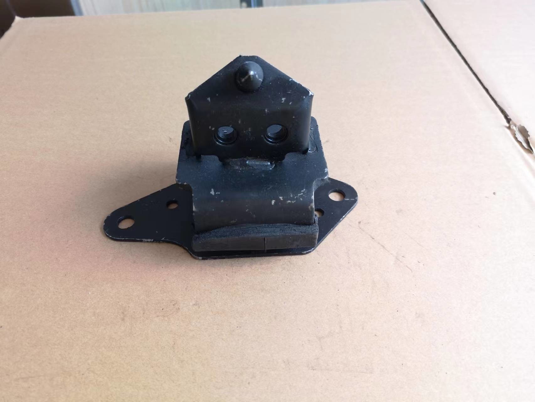 4JA1 4JH1 Engine Foot Rubber 8972349772 Dmax Pickup Auto Parts Engine Cushion Front Left Side