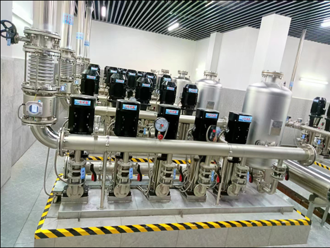 Compact PLC Water Supply System 1.5-75kW Stable Pressure Control For Multi Story Buildings