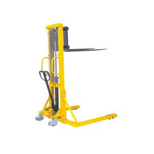 0.5 Ton Manual Straddle Pallet Stacker With Adjustable Forks Yellow Color