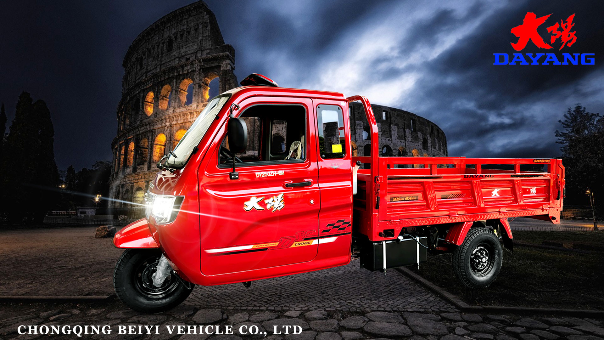 High Payload Capacity DAYANG Adult Enclosed Motorized Tuk Tuk Tricycle for Sightseeing