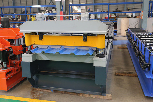 High speed zinc roofing roll forming machine trapezoidal sheet making machine