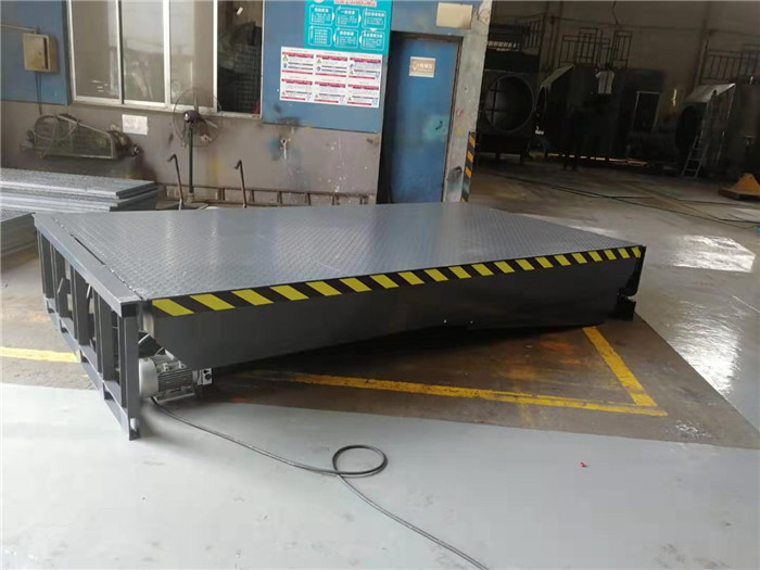  CE ISO Fixed Hydraulic Loading Dock Leveler Pit-style Electric Dock Ramp 8000KG 10000KG Manufactures
