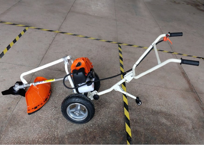 26mm Pole 52cc Petrol Brush Cutter With 2 Stroke Engine 3T Nylon Blade