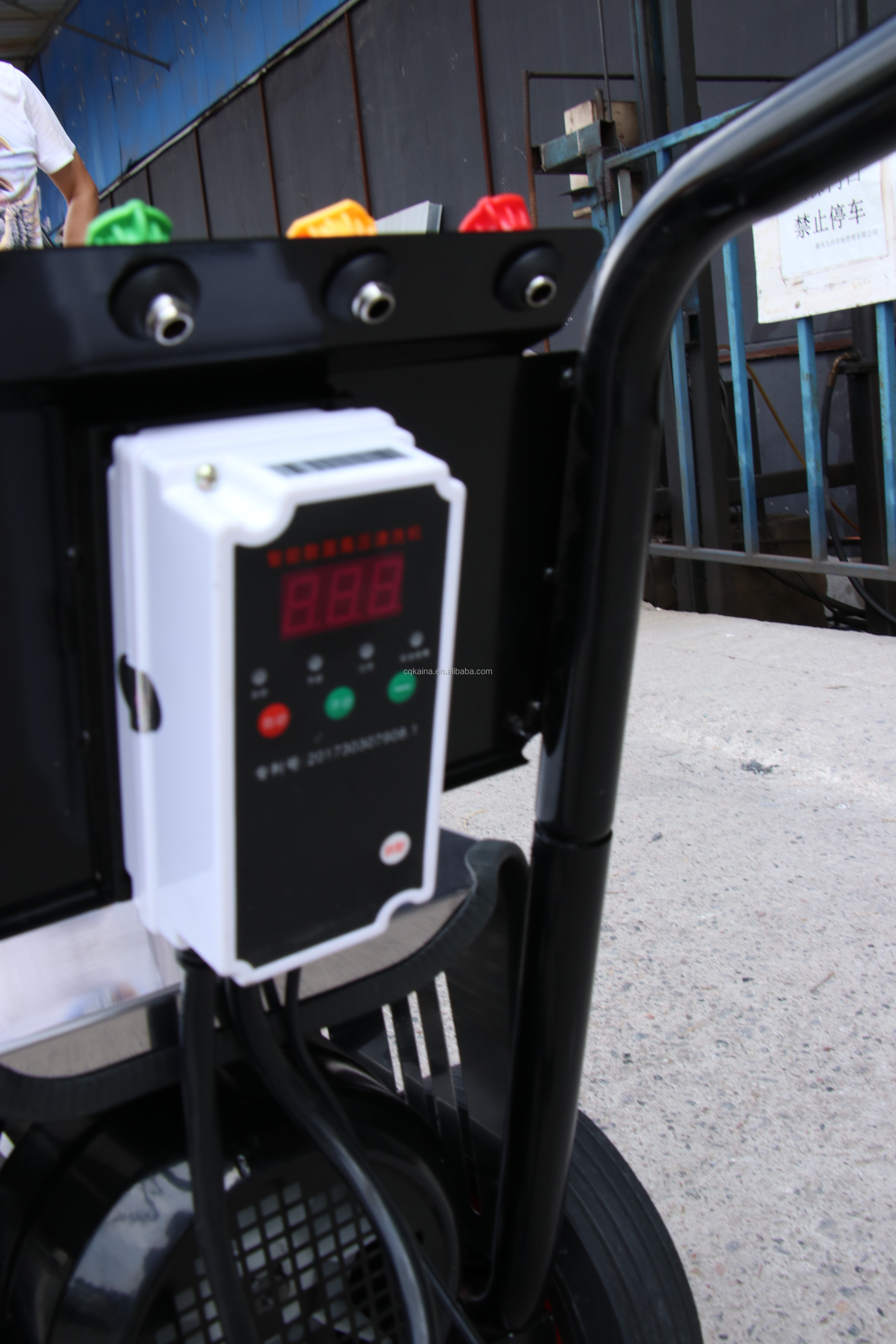 200 Bar High Pressure Portable Car Washer 220V High Speed Car Washer
