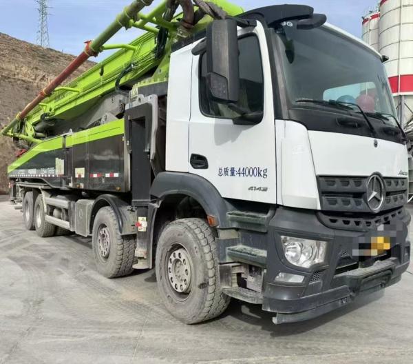 Hot selling China Luxury used concrete pump truck for heavy equipment rental