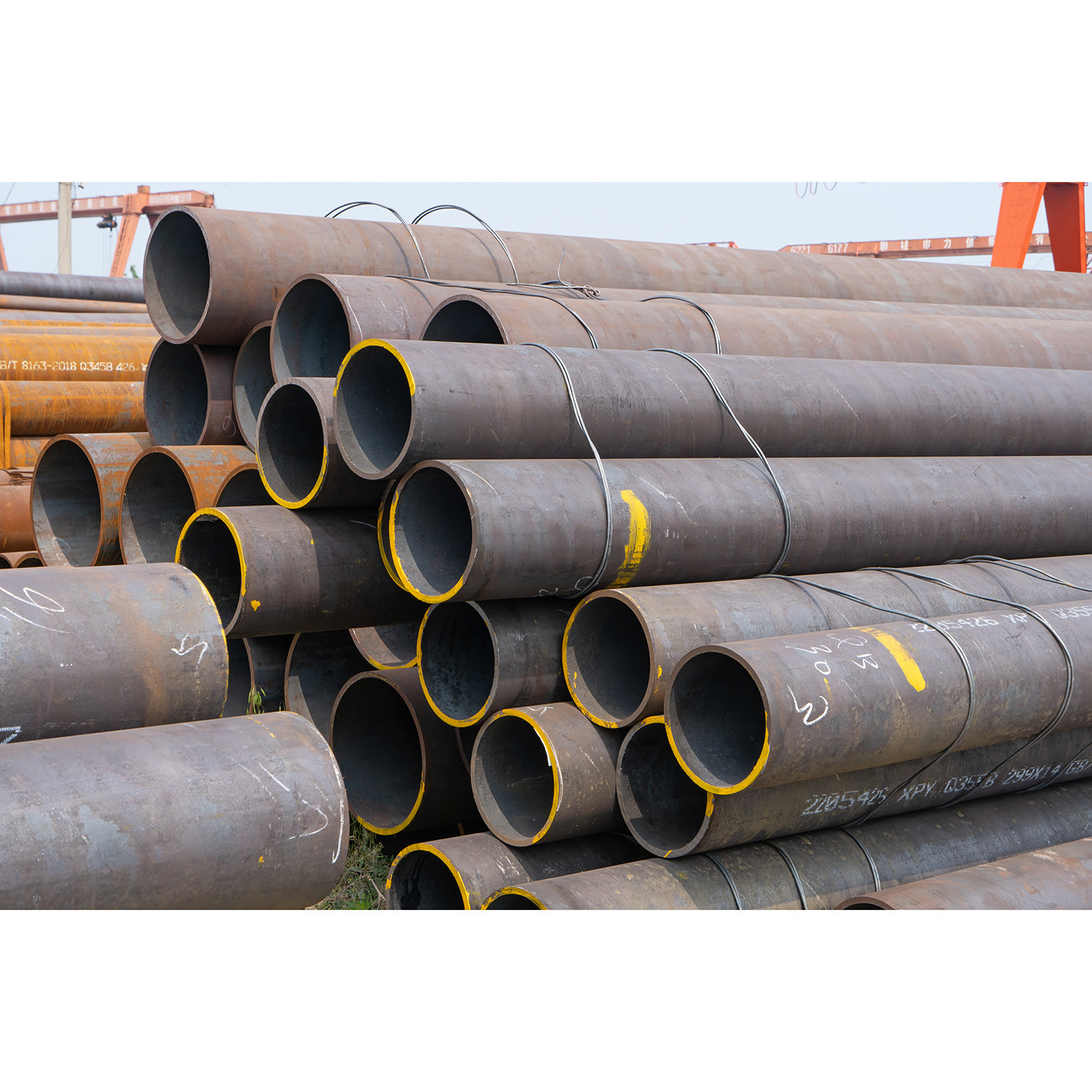 Round Shape Carbon Steel Pipes 1-1/4'' Size 0.8 - 50mm Thickness