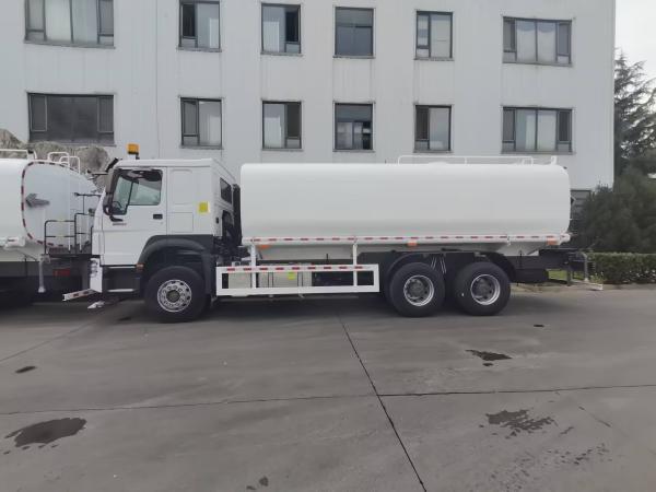 Sinotruk HOWO White RHD 6x4 Water Tank Truck ZZ1257V4347B1 With High Pressure