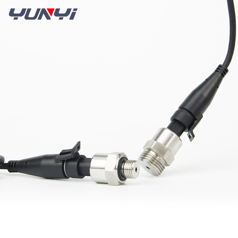 High Accuracy 4 - 20Ma Pressure Transmitter Sensor For Electric Power Light Industry Textile