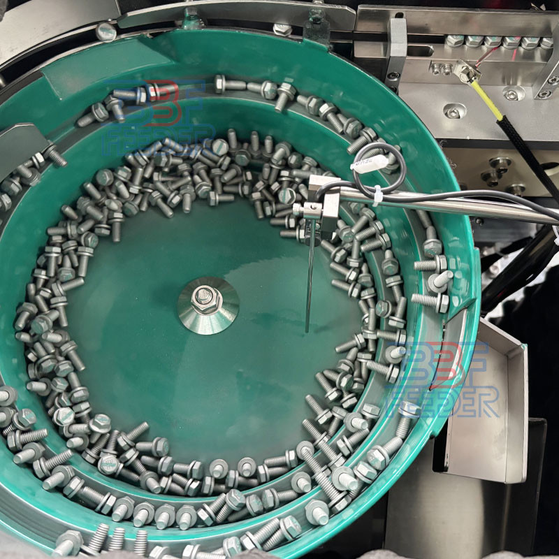 OEM / ODM Vibratory Bowl Feeder Cost Effective Steady Speed Small Parts Nuts Screw Vibrating Feeder