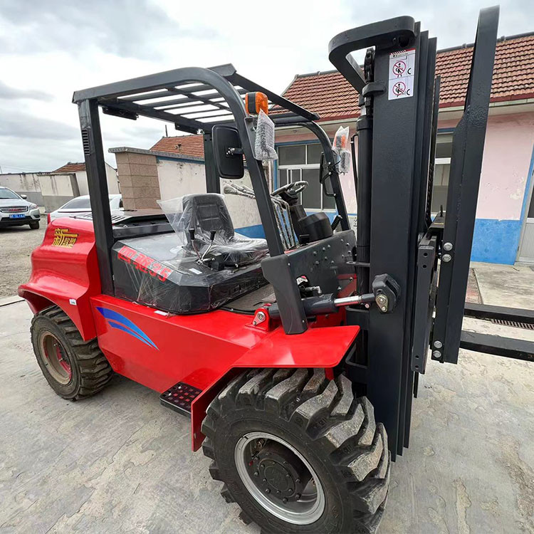 4.5t Off Road Forklifts And Loading Rough Terrain Diesel Forklift Truck With Cabin