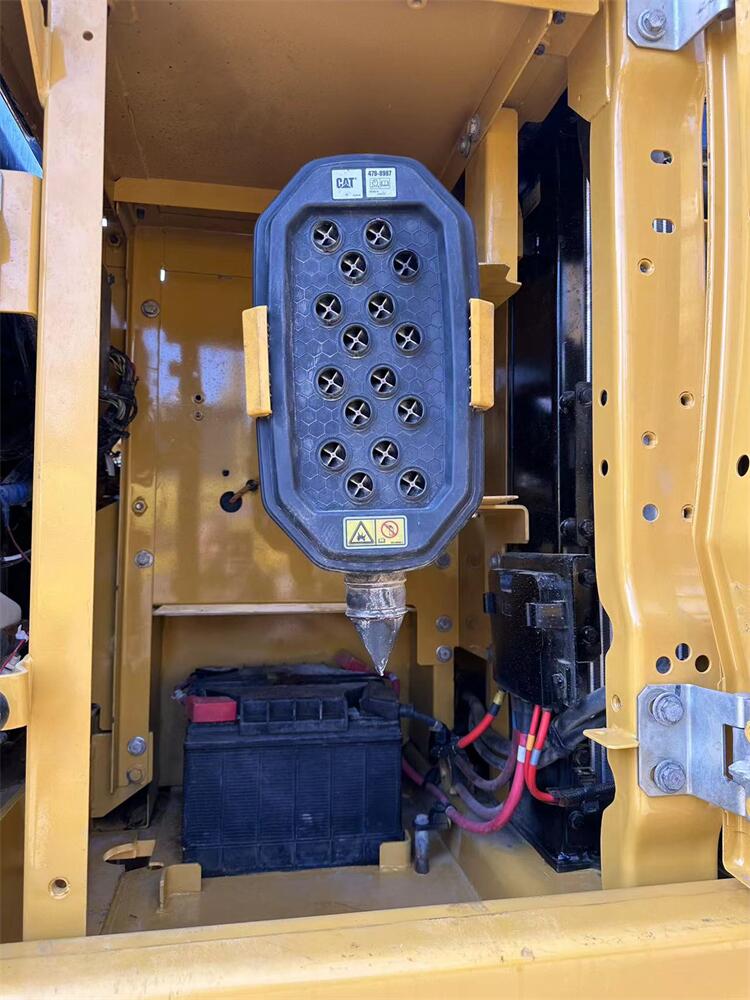 Original Used CAT 320D Excavator 20 Ton with 455 Working Hours and Hydraulic Pump