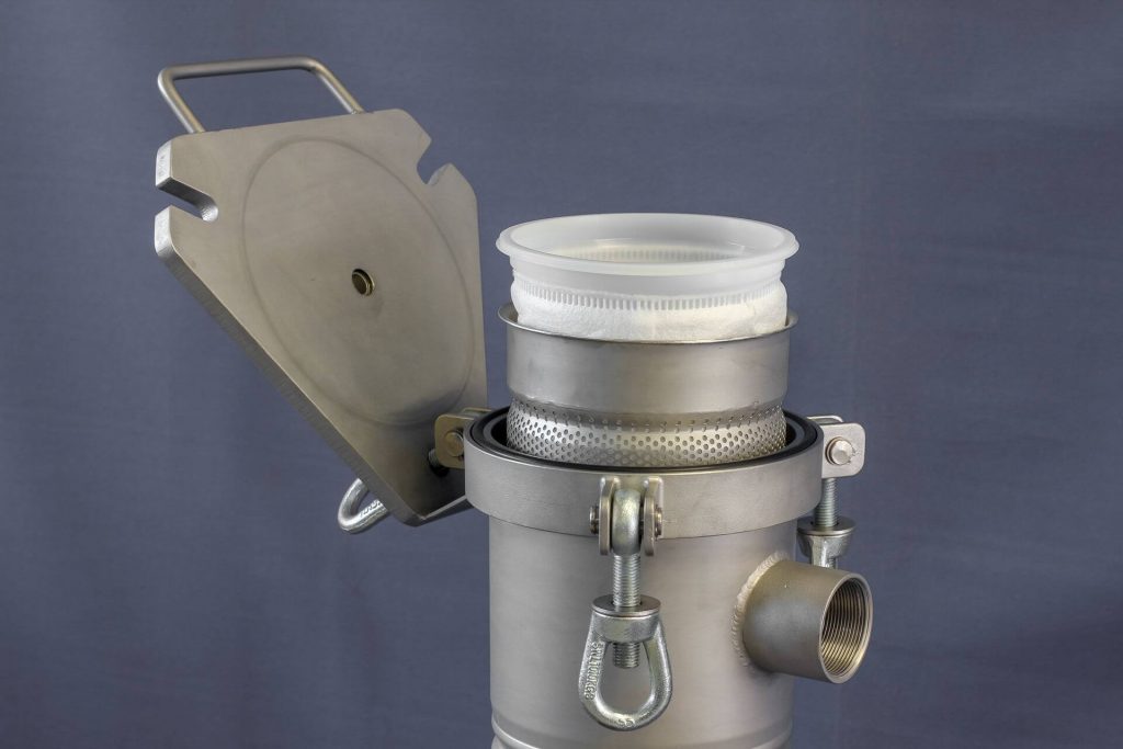 Filtration Made Possible with Construction Works Bag Filter Housing Weight KG 62