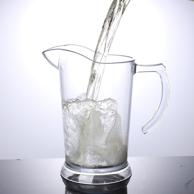 Heat Resistant Plastic Beverage Pitcher 29oz Plastic Juice Jug With Handle