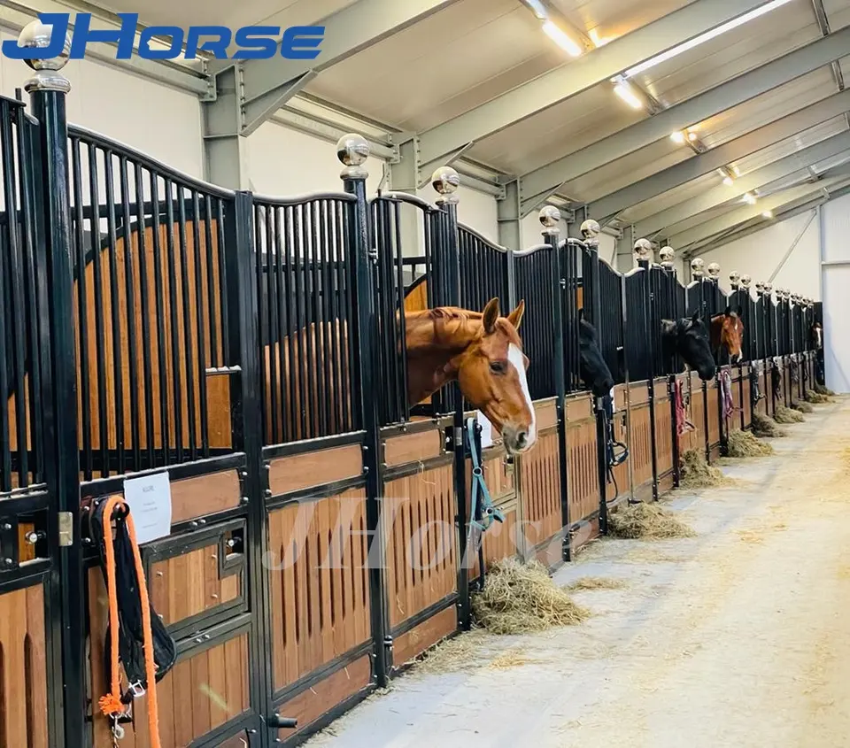 Swing Hinged Door Metal Horse Stable Panels 3.6m Free Design