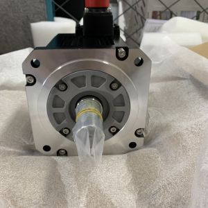 Mitsubishi HG-SR152 AC Servo Motor 3 PHASE 1.5KW 112V 2000RPM 0-167HZ MEDIUM