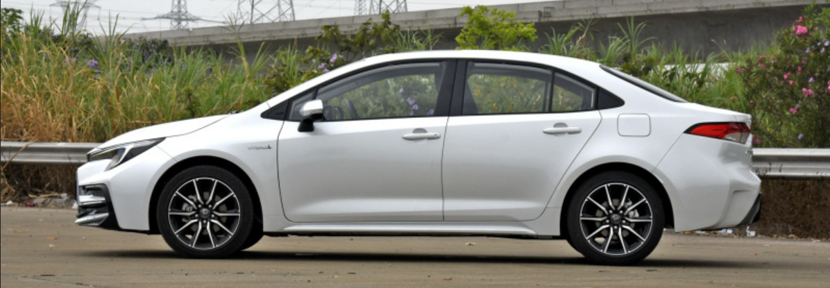 2023 Toyota LEVIN Smart Hybrid Dual Engine 1.8L sport version Compact car 4 Door 5 seats Sedan