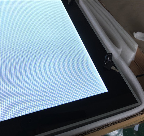 47mm Acrylic Clip Frames