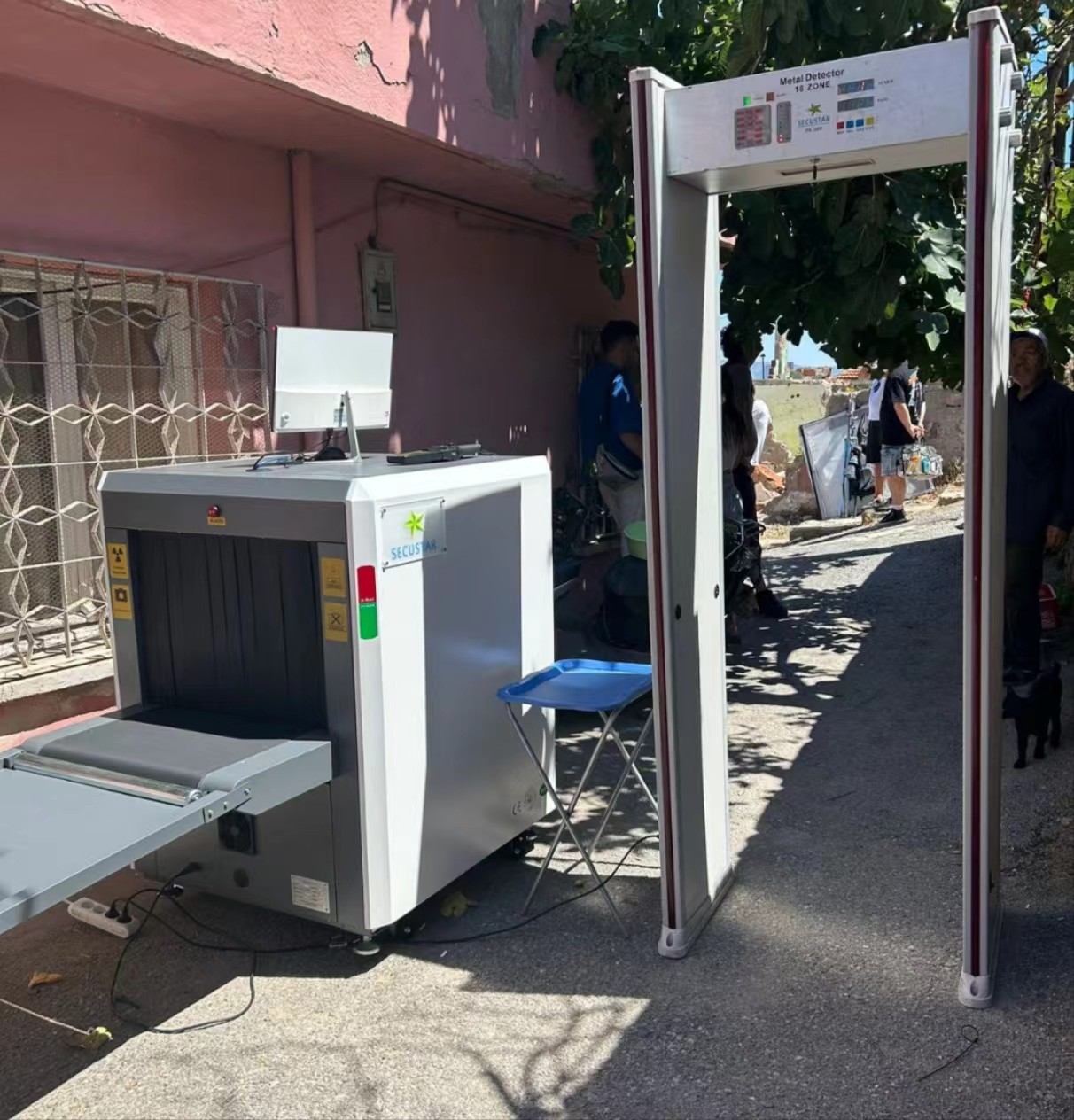 L-Shaped Scan Technology X Ray Bags Scanner for Security Inspection with High Resolution Touch Screen