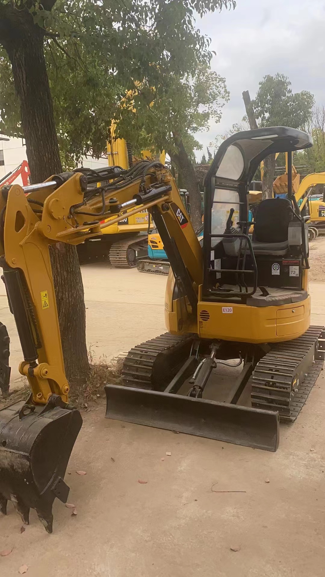 2 Ton Used CAT302.5C Micro Hydraulic Crawler Excavator CAT301.7 CAT302 CAT303 CAT304