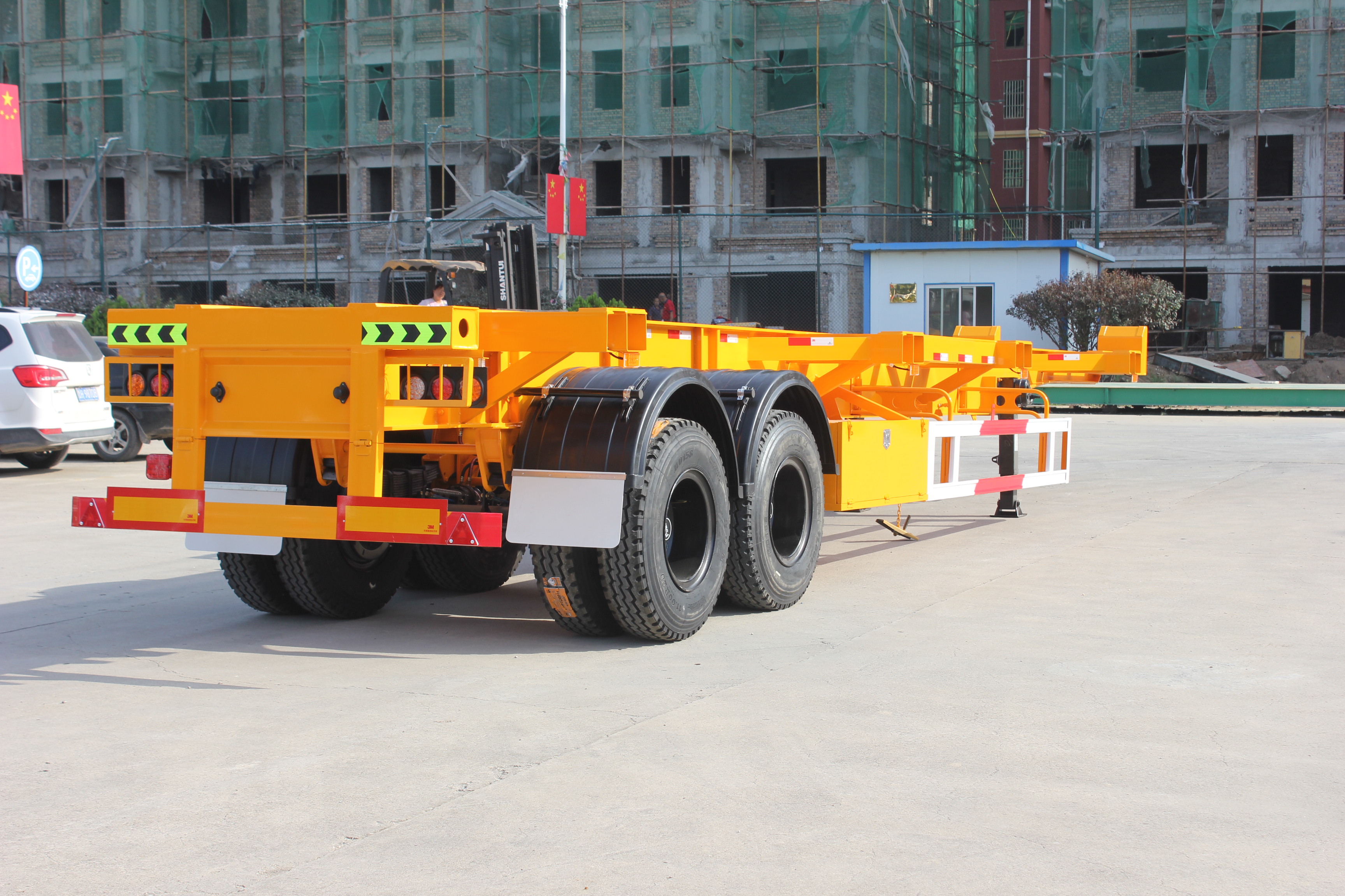 Interlink Flatbed Container Semi Trailer with Custom Colors and 235/75R15/2 Tires
