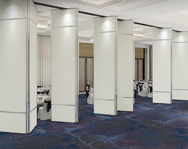 360 Degree Rotation Foldable Partition Wall For Restaurant Warehouse