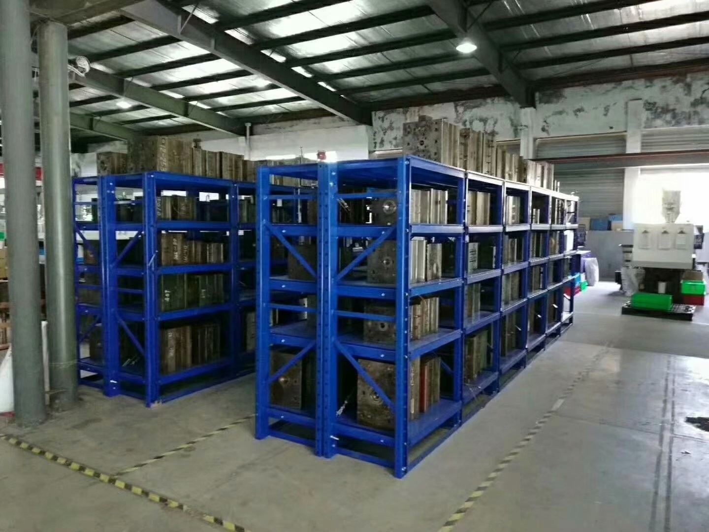 Adjustable Freely Home Hardware Shelving