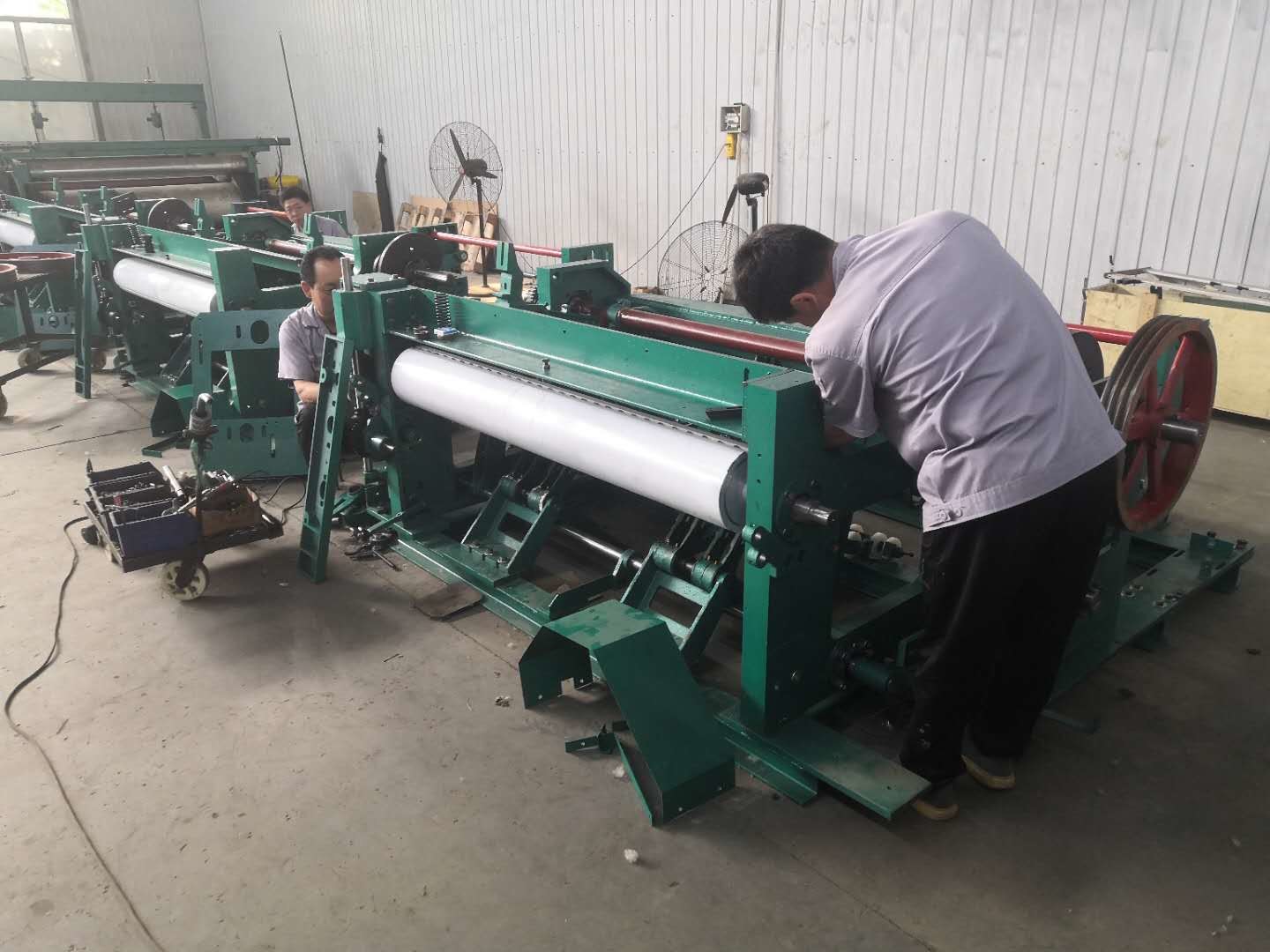 5*5 Mesh Wire Mesh Manufacturing Machine , Shuttleless Loom Weaving Machine