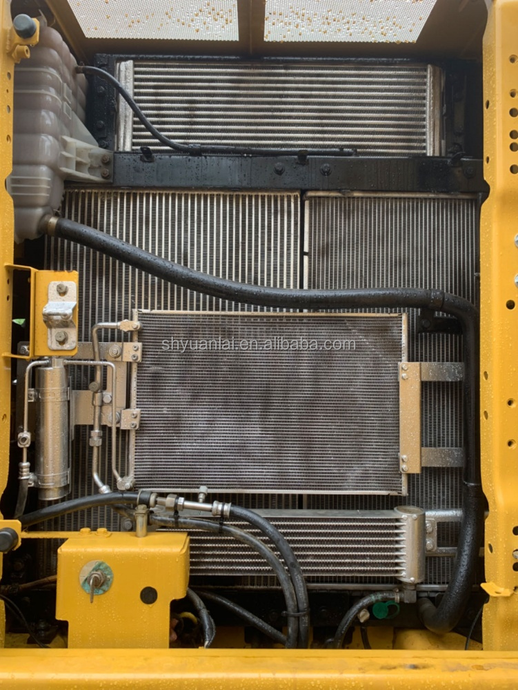 CAT323 Excavator with Strong Power and Soft Steel Design in Excellent Condition
