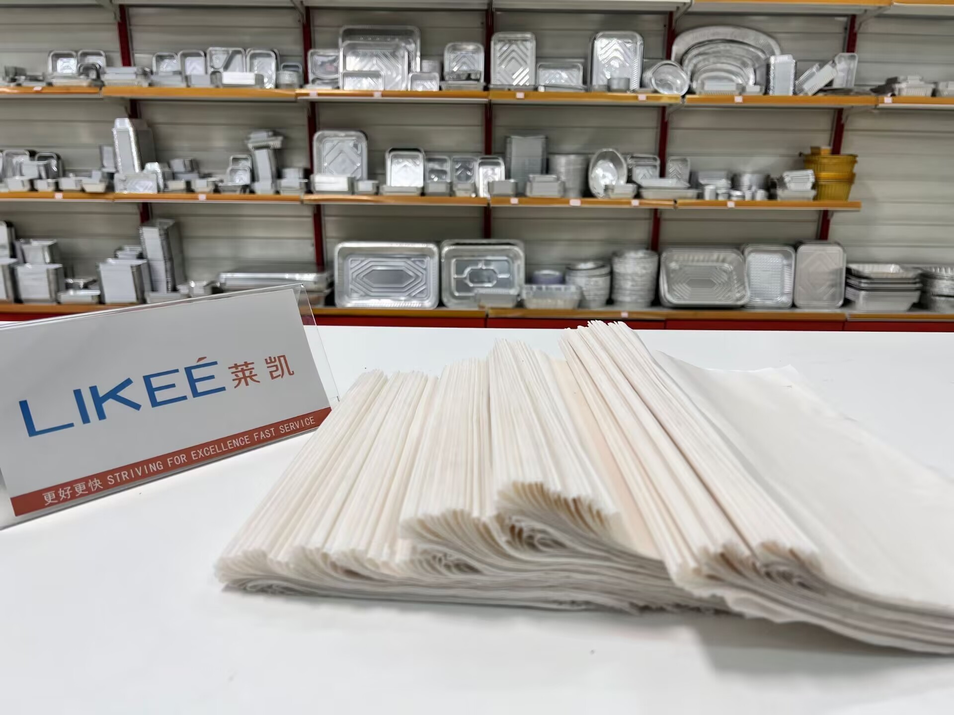 LKS300 Easy Operating Wax Pop-up Sheets Extractor Machine For Sandwich Silicone Paper