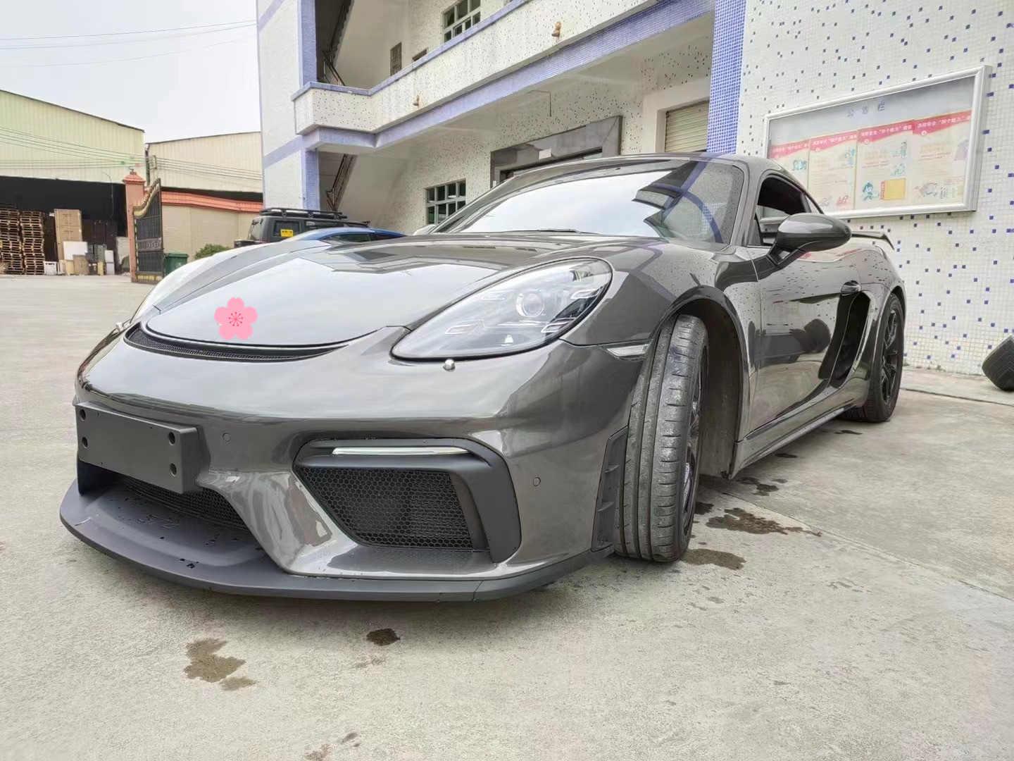 PP Plastic Material 718 Boxster Body Kit 718 Upgraded GT4 Style Front and Rear Bumpers Spoiler