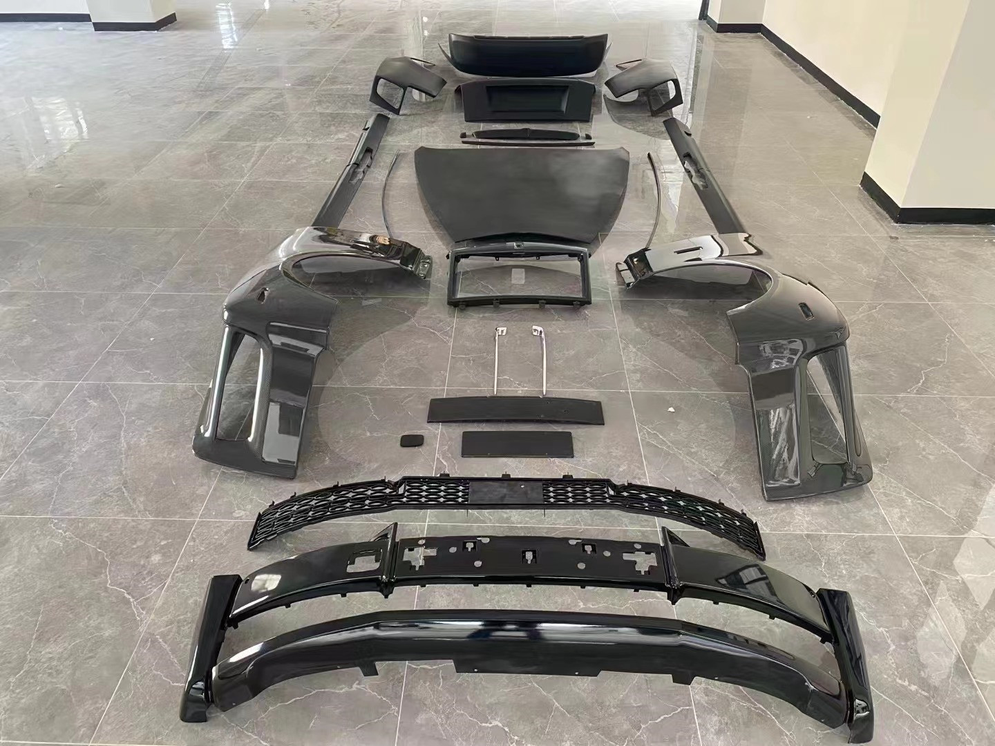 For Rolls-Royce Phantom 2004-2017 Model Upgrade 2020 Model Body Kit for Rolls-Royce Phantom Body Kit Bumper