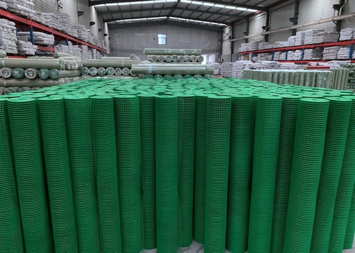 Construction BWG15 50 Ft Welded Wire Fencing Rolls , 1 X 2 Wire Mesh Fencing
