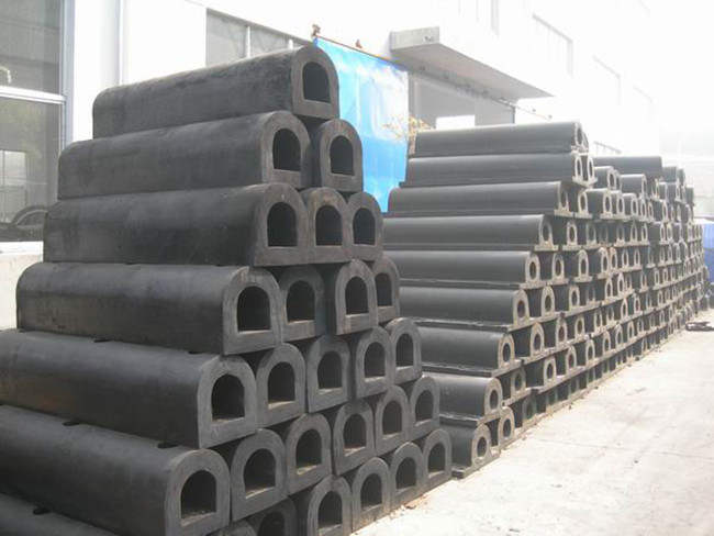 Dependable D Type Fenders Bearing Pads Marine Bollards Channel Marker Buoys Ship Corner Fenders