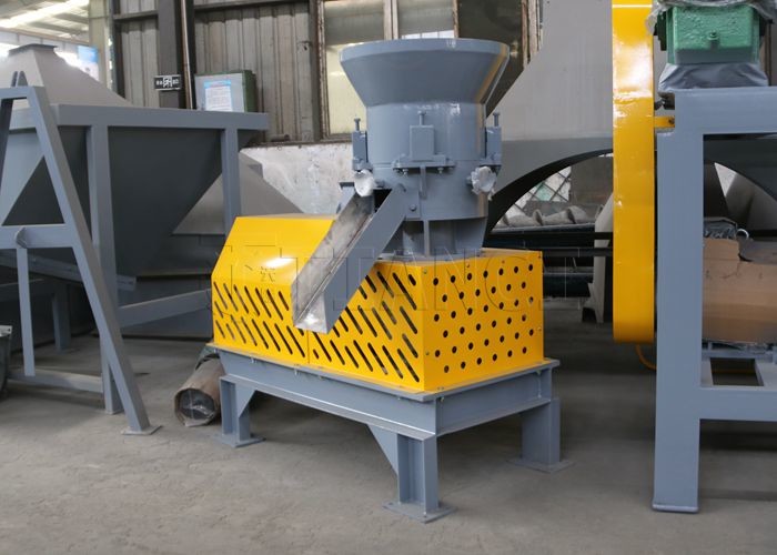 Flat Die Fertilizer Granulator 95% Granulation Rate For Making Organic Pellet