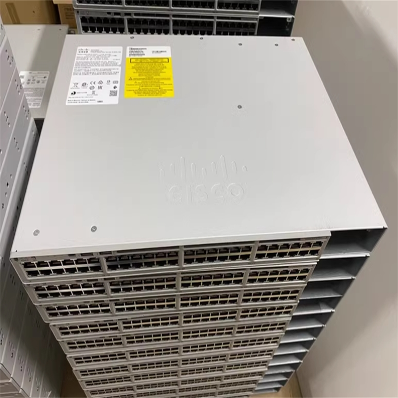 10/100/1000Mbps Transmission Rate Cisco Catalyst 9200 C9300-48P-E Gigabit Ethernet Switch with 48-Port PoE and QoS Function