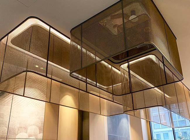 Crimped Decorative Wire Mesh​ Comes in A Variety of Weave Patterns