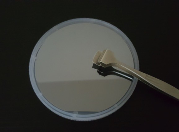 InAs Substrate 2inch 3inch 4inch 5inch 6inch Un/S/Zn Type N/P Polished DSP/SSP