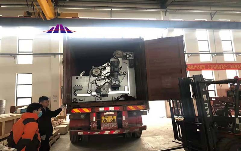 1600mm Width 4um Meltblown Nonwoven Fabric Machine Meltblown Machinery
